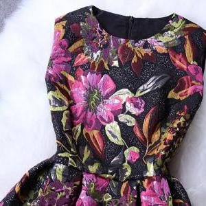 Temperament Embroidery Jacquard Sleeveless Dress..