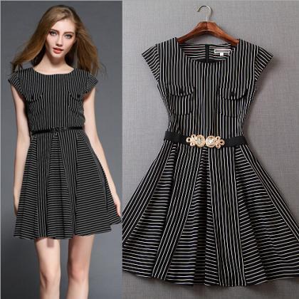 Fashion Round Neck Striped Dress 3498048