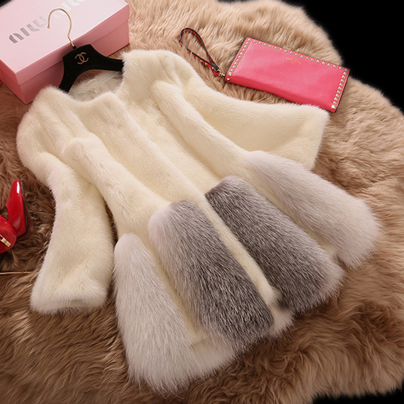 Fashion Round Neck Winter Fur Coat 8216079